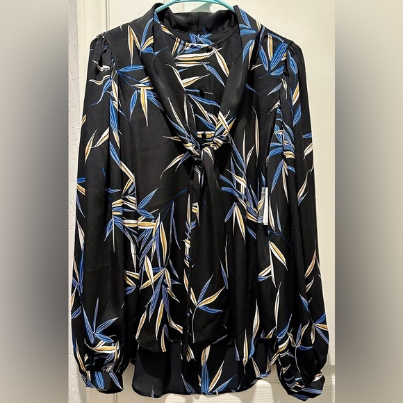 Equipment Cleone Tie Neck Black Printed Satin Blouse - Picture 3 of 10